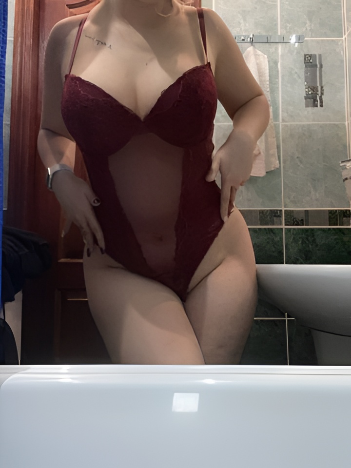 Ася привлекальеная девушка из Горбатов цена от 4000 руб