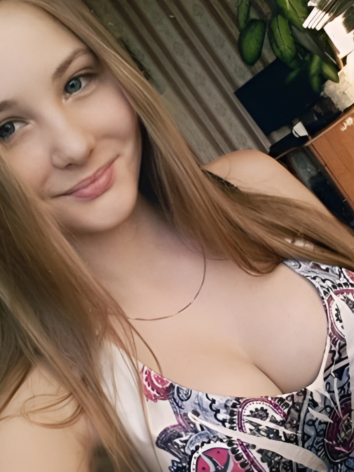 Элеонора привлекальеная девушка из Горбатов цена от 1500 руб