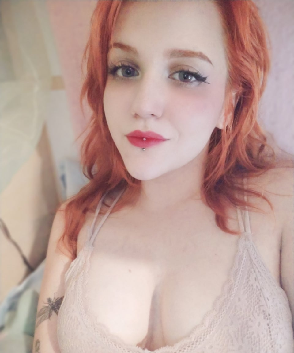 Тося привлекальеная девушка из Горбатов цена от 5000 руб