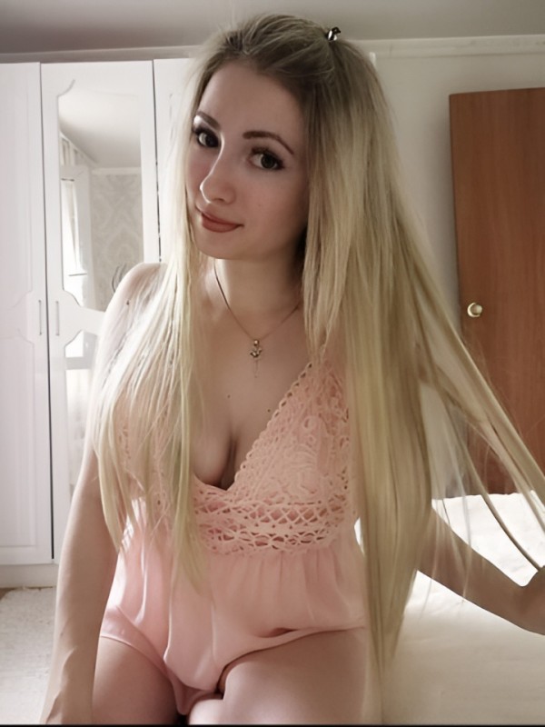 Искра привлекательная девушка из Горбатов цена от 10000 руб