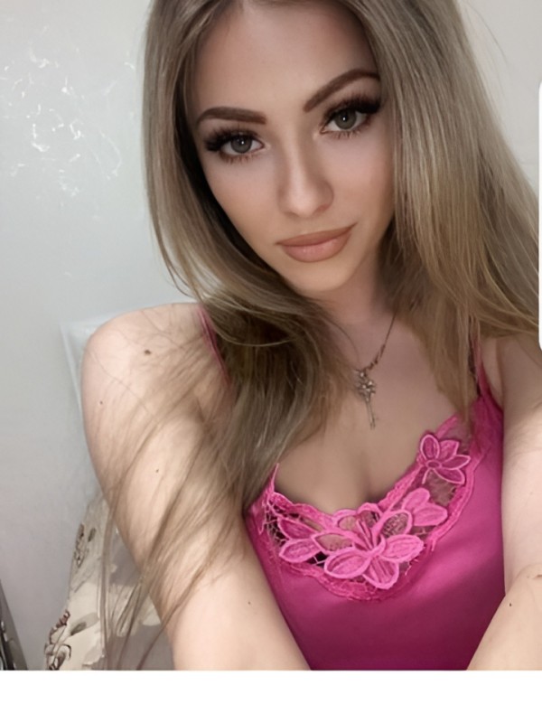 Рената привлекательная девушка из Горбатов цена от 10000 руб