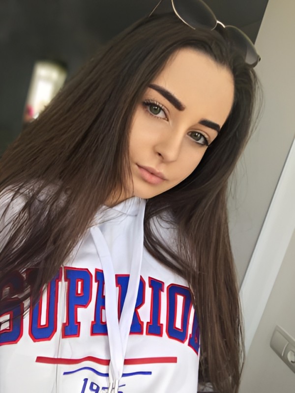 Рената привлекательная девушка из Горбатов цена от 2500 руб