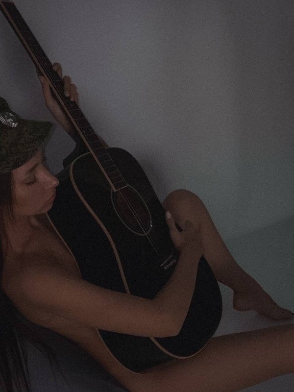 Клеопатра привлекательная девушка из Горбатов цена от 7000 руб